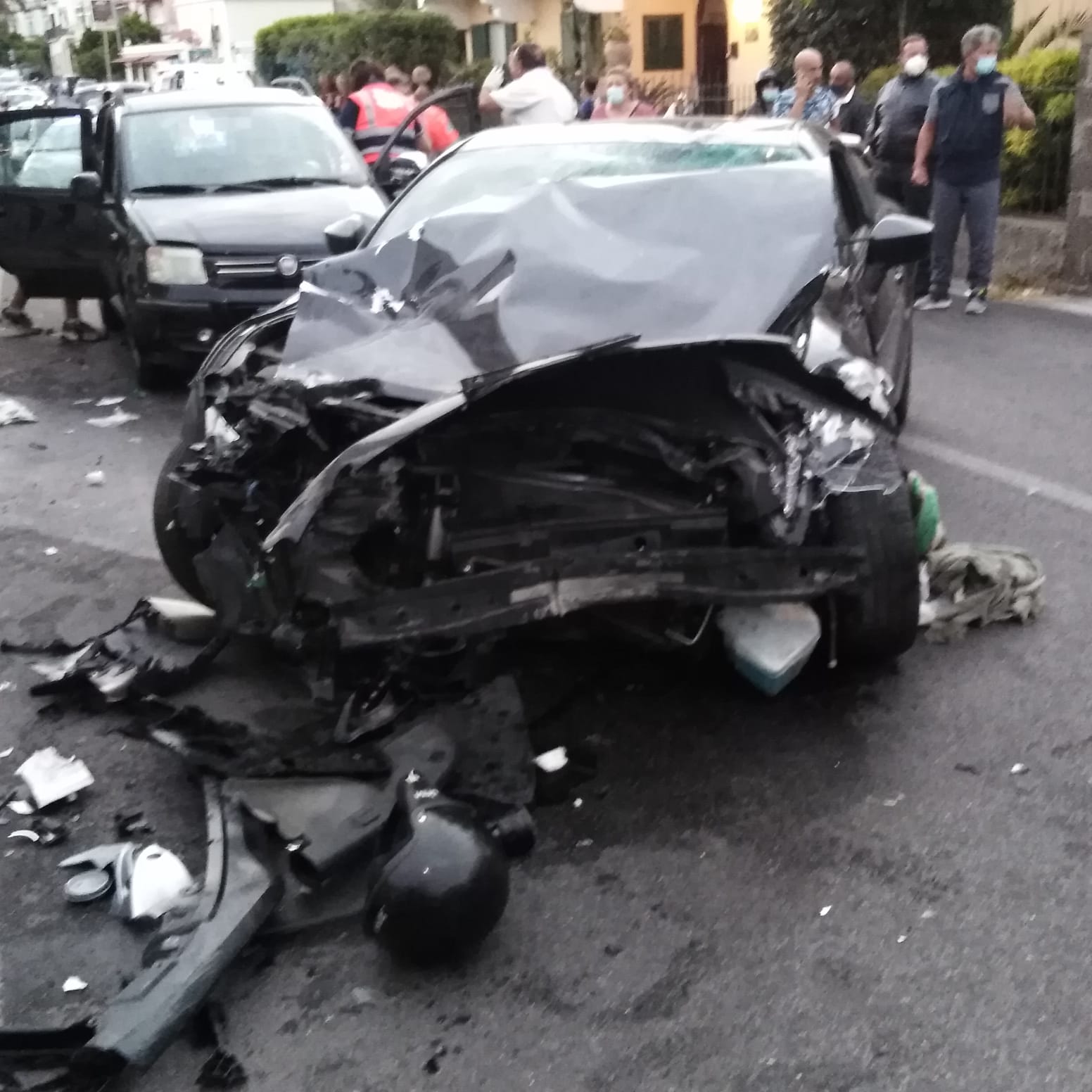 terribile incidente alla molara almeno quatteo feriti isola verde tv